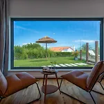 Penedo Escape Sea