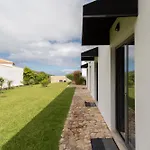 Penedo Escape Sea