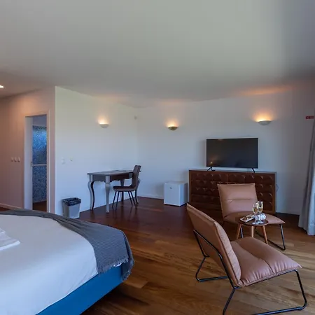 Pensionat Penedo Escape Sea 4*