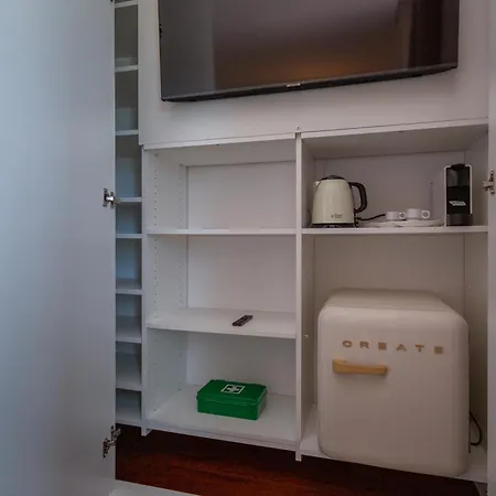 Penedo Escape Sea 4* קולארס