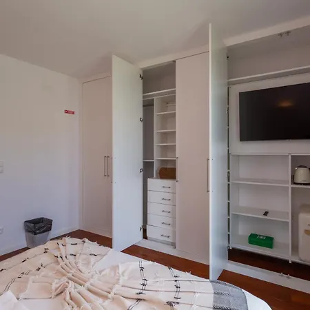 Penedo Escape Sea בית הארחה קולארס