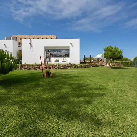 בית הארחה Penedo Escape Sea