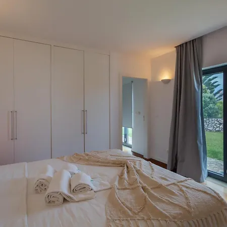 Penedo Escape Sea בית הארחה