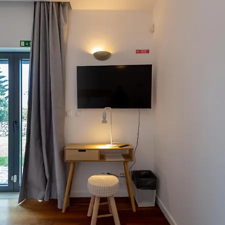 Penedo Escape Sea קולארס